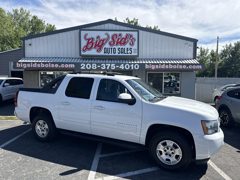 2012 Chevrolet Avalanche LS 4WD 5.3L V8 4dr   - Photo 1 - Boise, ID 83704