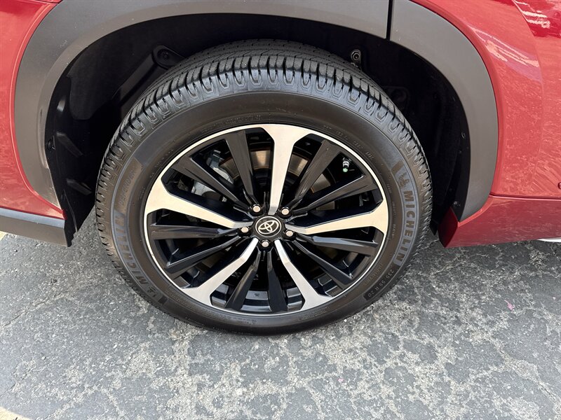 2022 Toyota Highlander XSE - Photo 11