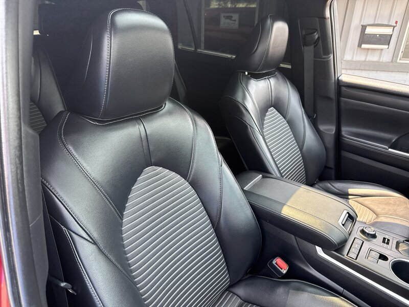 2022 Toyota Highlander XSE - Photo 29