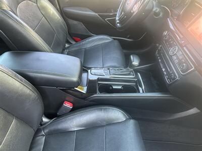 2017 Kia Cadenza Premium 3.3L V6 4dr   - Photo 27 - Boise, ID 83704