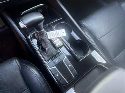 2017 Kia Cadenza Premium 3.3L V6 4dr   - Photo 32 - Boise, ID 83704