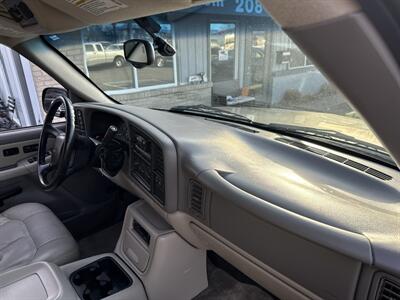 2002 Chevrolet Suburban 2500 LT 4WD 8.1L 4dr   - Photo 25 - Boise, ID 83704