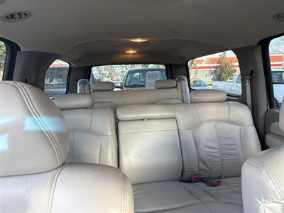 2002 Chevrolet Suburban 2500 LT 4WD 8.1L 4dr   - Photo 27 - Boise, ID 83704