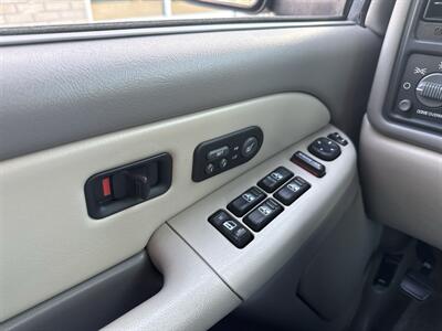 2002 Chevrolet Suburban 2500 LT 4WD 8.1L 4dr   - Photo 41 - Boise, ID 83704