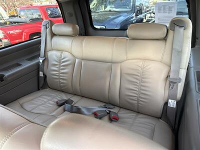 2002 Chevrolet Suburban 2500 LT 4WD 8.1L 4dr   - Photo 16 - Boise, ID 83704