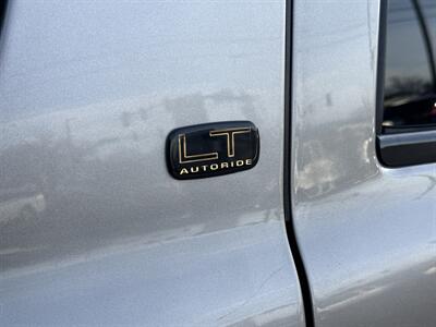 2002 Chevrolet Suburban 2500 LT 4WD 8.1L 4dr   - Photo 9 - Boise, ID 83704