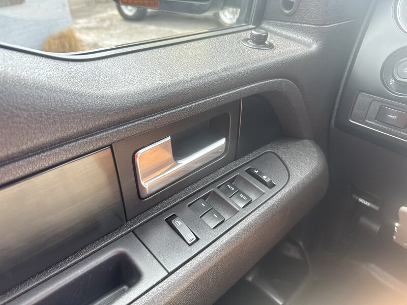 2012 Ford F-150 FX4 photo 43