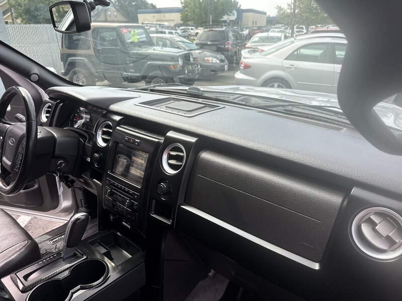2012 Ford F-150 FX4 photo 27