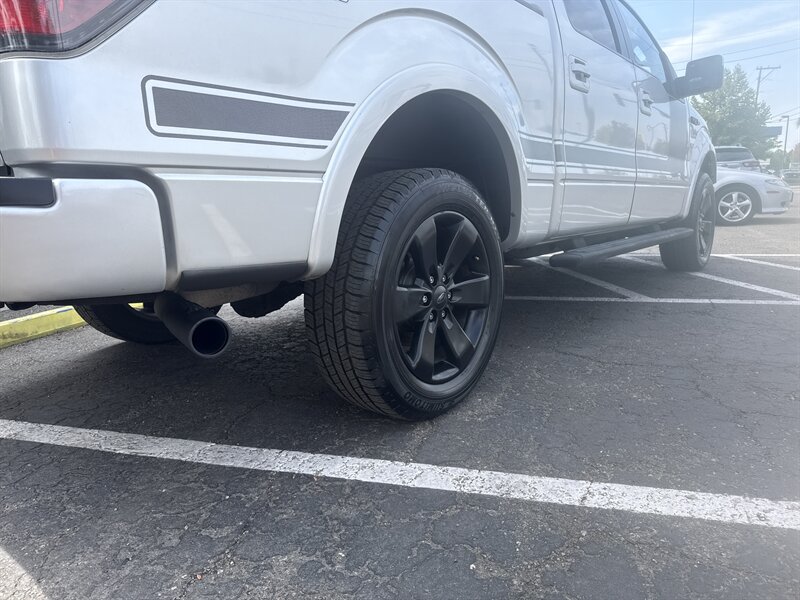 2012 Ford F-150 FX4 photo 4