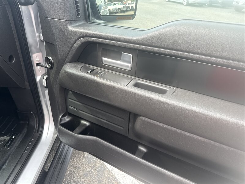 2012 Ford F-150 FX4 photo 26