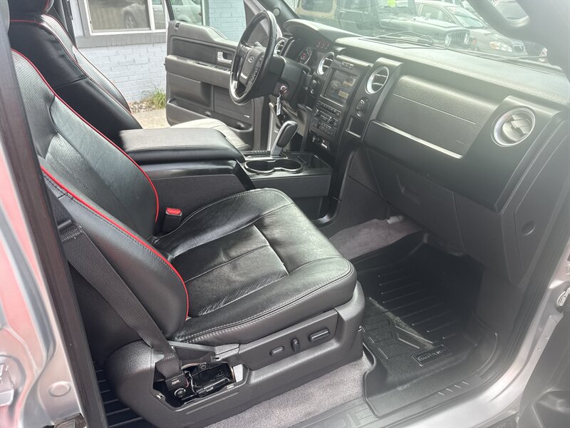 2012 Ford F-150 FX4 photo 17