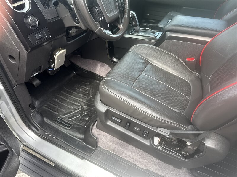 2012 Ford F-150 FX4 photo 14