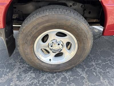 2001 Ford Ranger XLT 4WD 4.0L V6 4dr   - Photo 11 - Boise, ID 83704