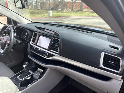 2015 Toyota Highlander XLE AWD 3.5L V6 4dr   - Photo 25 - Boise, ID 83704