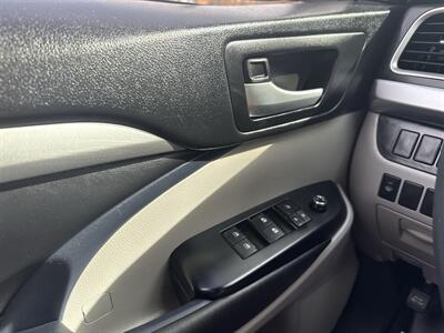 2015 Toyota Highlander XLE AWD 3.5L V6 4dr   - Photo 41 - Boise, ID 83704