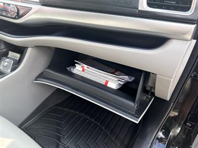 2015 Toyota Highlander XLE AWD 3.5L V6 4dr   - Photo 26 - Boise, ID 83704