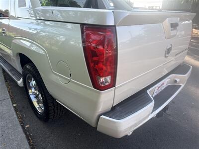 2005 Cadillac Escalade AWD 6.0L V8 4dr   - Photo 7 - Boise, ID 83704