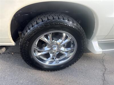 2005 Cadillac Escalade AWD 6.0L V8 4dr   - Photo 11 - Boise, ID 83704
