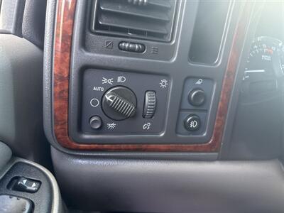 2005 Cadillac Escalade AWD 6.0L V8 4dr   - Photo 40 - Boise, ID 83704