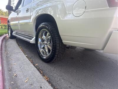 2005 Cadillac Escalade AWD 6.0L V8 4dr   - Photo 6 - Boise, ID 83704