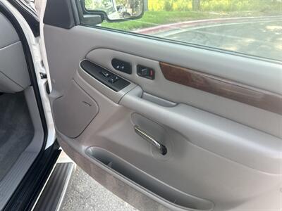 2005 Cadillac Escalade AWD 6.0L V8 4dr   - Photo 24 - Boise, ID 83704