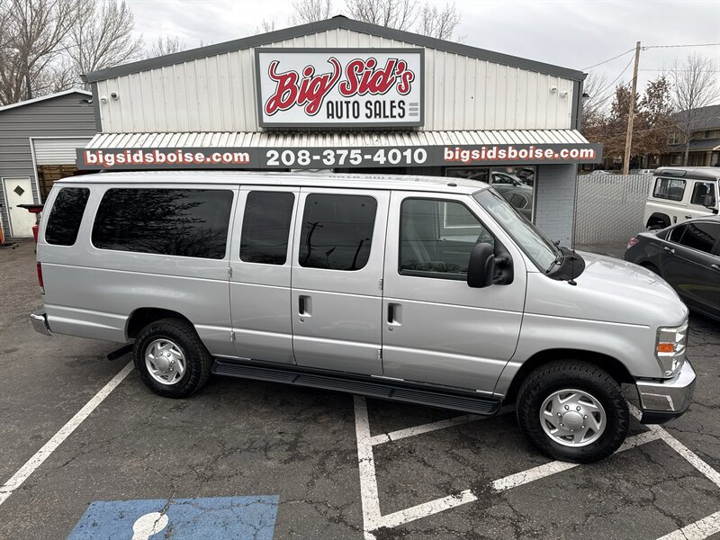 2010 Ford E-Series Econoline Wagon XL