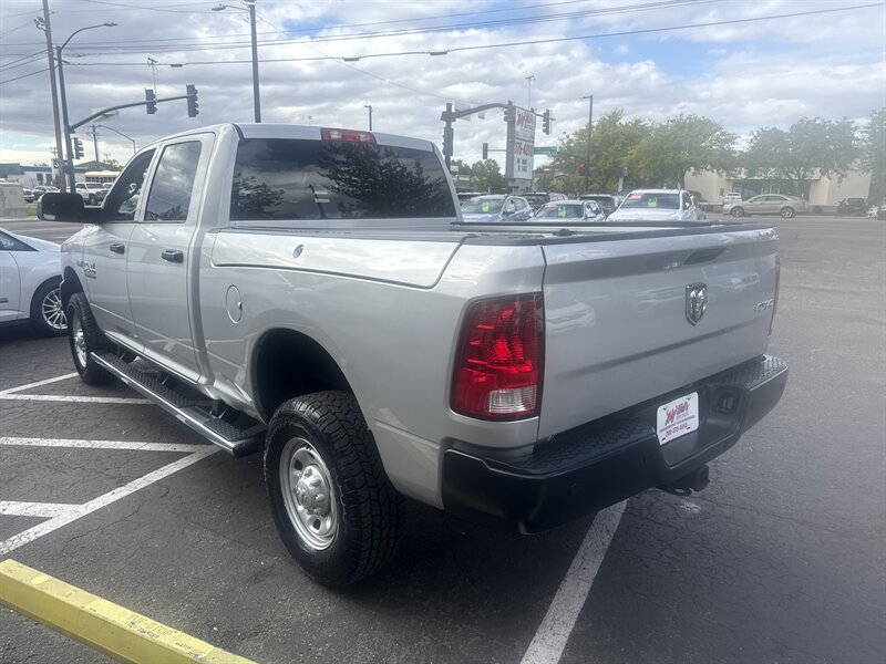 2016 Ram 2500 Tradesman photo 2