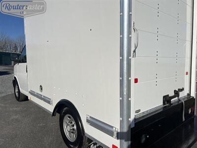 2017 Chevrolet Express 3500 10' Box   - Photo 26 - Mount Joy, PA 17552