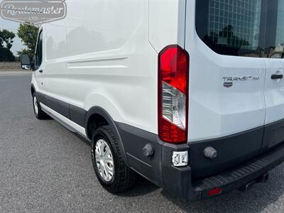 2015 Ford Transit 250 Cargo   - Photo 9 - Mount Joy, PA 17552
