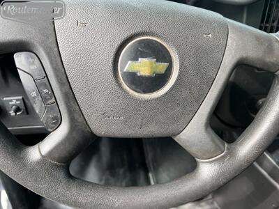 2017 Chevrolet Express 3500 11' Utility   - Photo 5 - Mount Joy, PA 17552