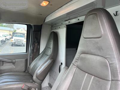 2017 Chevrolet Express 3500 11' Utility   - Photo 3 - Mount Joy, PA 17552