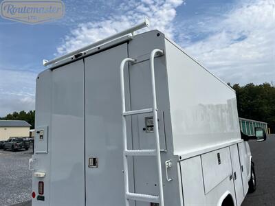 2017 Chevrolet Express 3500 11' Utility   - Photo 13 - Mount Joy, PA 17552