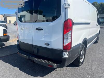 2016 Ford Transit 150 Cargo   - Photo 24 - Mount Joy, PA 17552