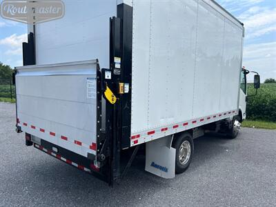 2018 Isuzu NPR 14' Box   - Photo 3 - Mount Joy, PA 17552