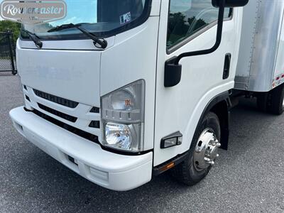 2018 Isuzu NPR 14' Box   - Photo 18 - Mount Joy, PA 17552