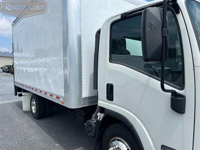 2018 Isuzu NPR 14' Box   - Photo 29 - Mount Joy, PA 17552
