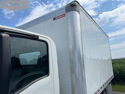 2018 Isuzu NPR 14' Box   - Photo 21 - Mount Joy, PA 17552