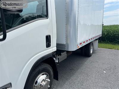 2018 Isuzu NPR 14' Box   - Photo 20 - Mount Joy, PA 17552