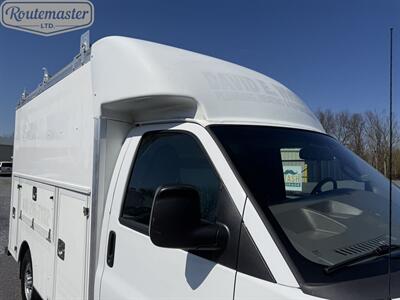 2021 Chevrolet Express 3500 10' Utility   - Photo 5 - Mount Joy, PA 17552