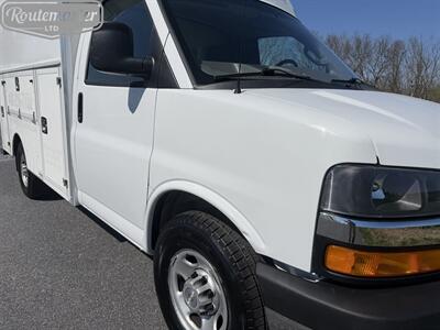 2021 Chevrolet Express 3500 10' Utility   - Photo 4 - Mount Joy, PA 17552