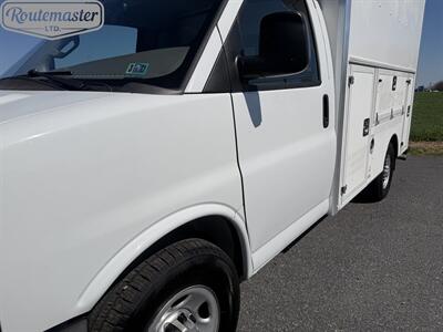 2021 Chevrolet Express 3500 10' Utility   - Photo 32 - Mount Joy, PA 17552