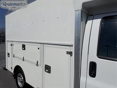 2021 Chevrolet Express 3500 10' Utility   - Photo 7 - Mount Joy, PA 17552