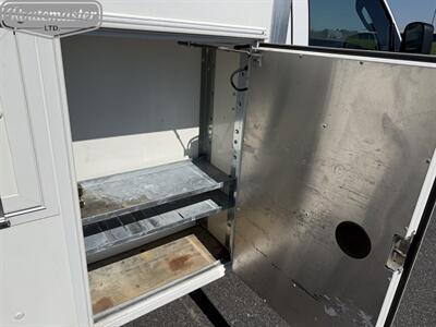 2021 Chevrolet Express 3500 10' Utility   - Photo 14 - Mount Joy, PA 17552