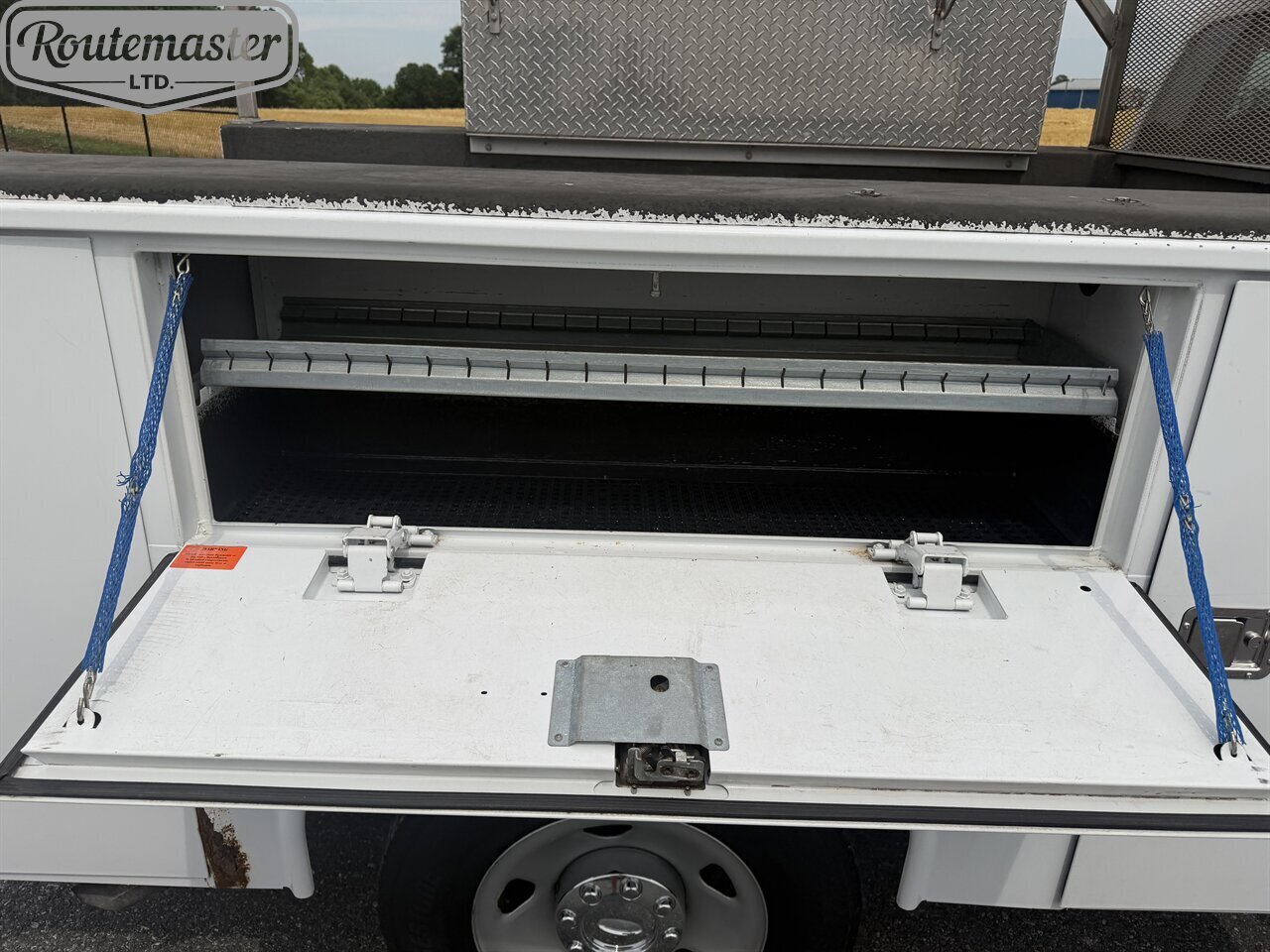 2010 Ford F-250 XL 8' Utility - Photo 16 - Mount Joy, PA 17552