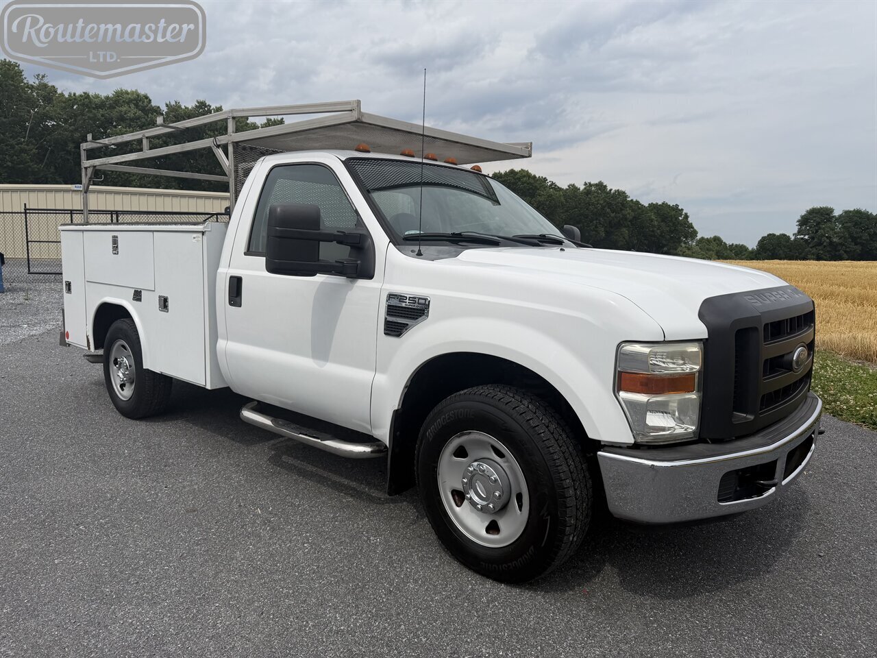 2010 Ford F-250 XL 8' Utility - Photo 2 - Mount Joy, PA 17552