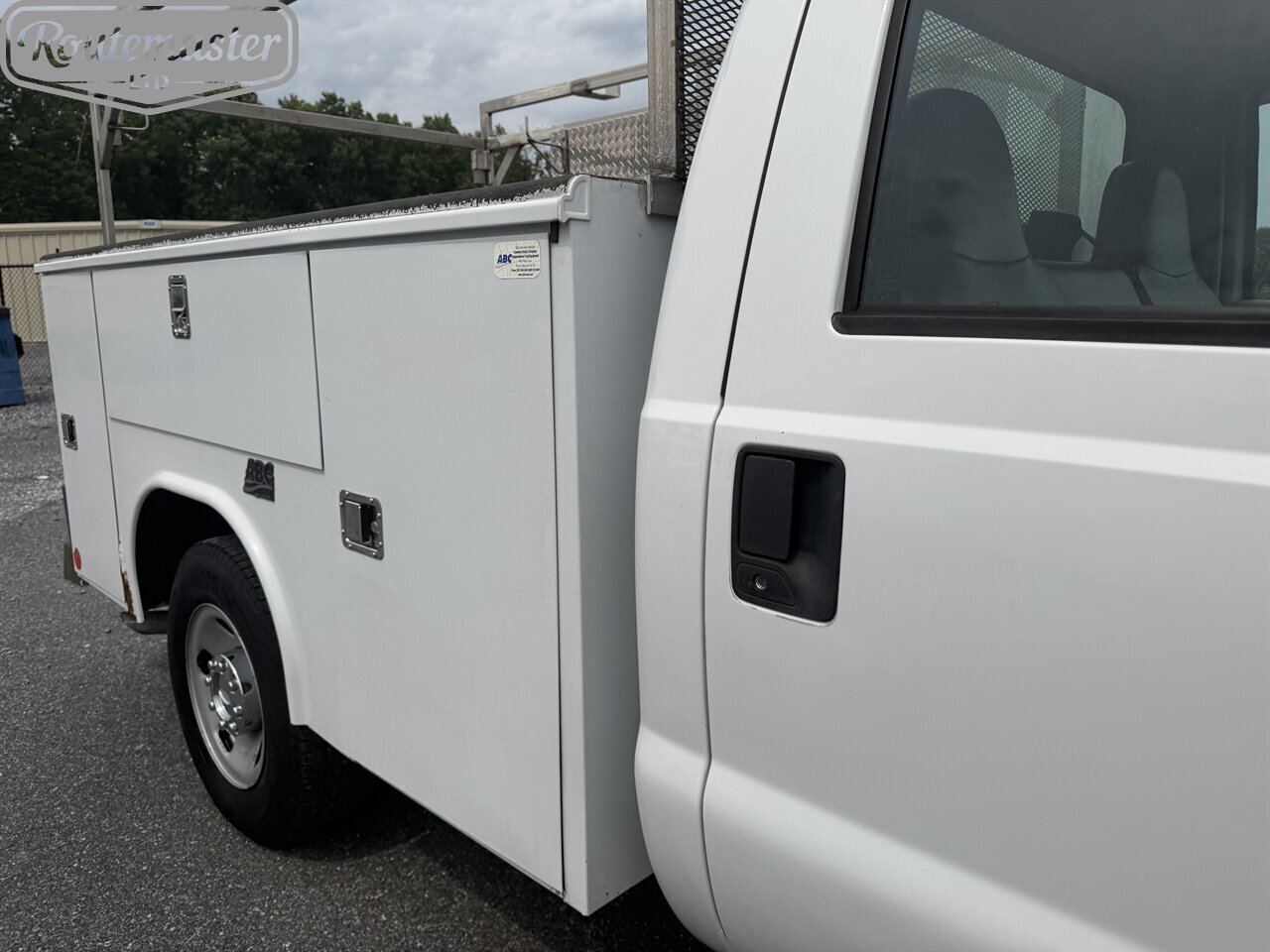 2010 Ford F-250 XL 8' Utility - Photo 7 - Mount Joy, PA 17552