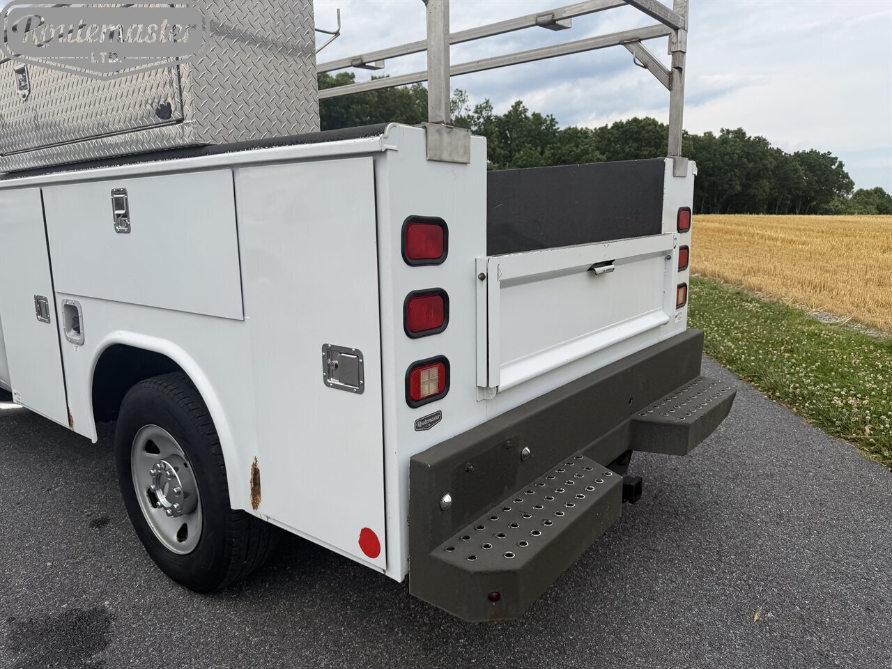 2010 Ford F-250 XL 8' Utility - Photo 29 - Mount Joy, PA 17552