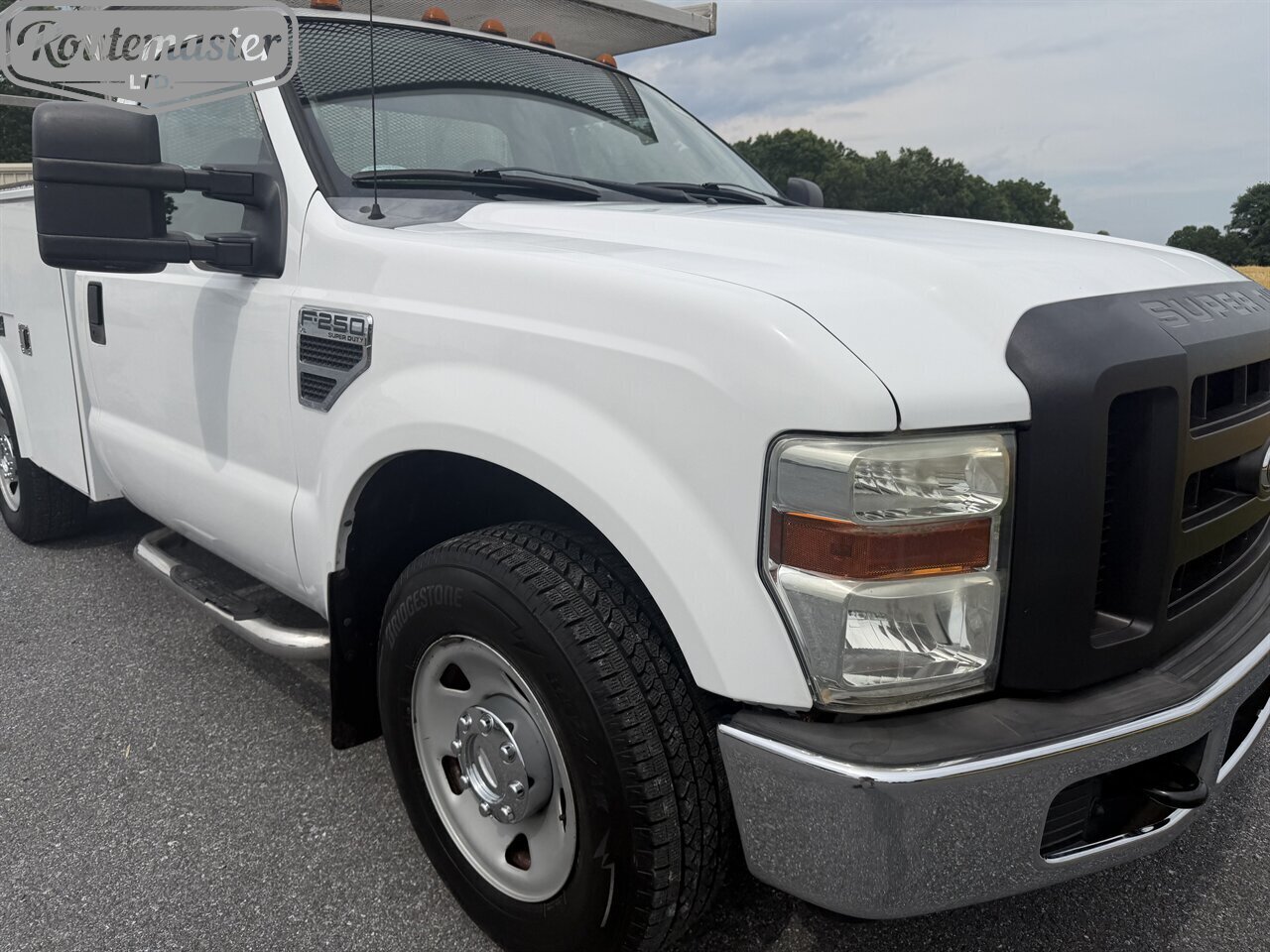 2010 Ford F-250 XL 8' Utility - Photo 4 - Mount Joy, PA 17552