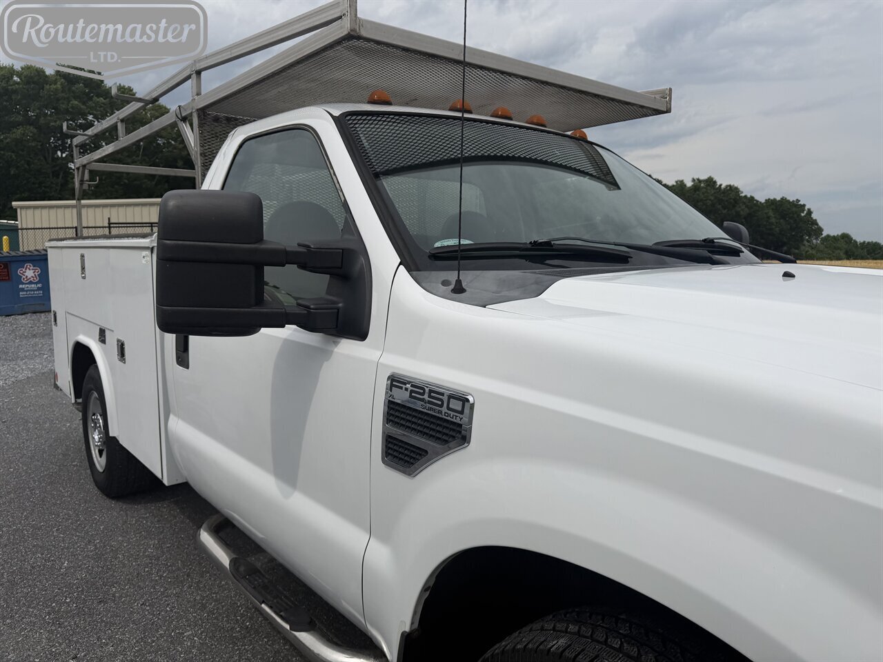 2010 Ford F-250 XL 8' Utility - Photo 5 - Mount Joy, PA 17552