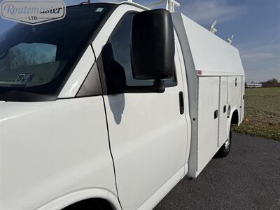 2015 Chevrolet Express 3500 10' KUV - Photo 5 - Mount Joy, PA 17552